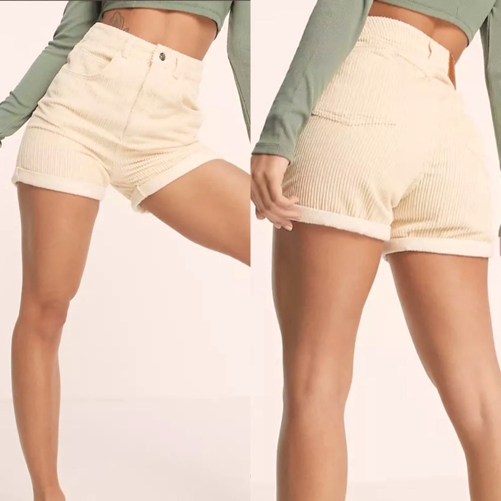 Vintage Levi’s Corduroy Button Fly Shorts EUC